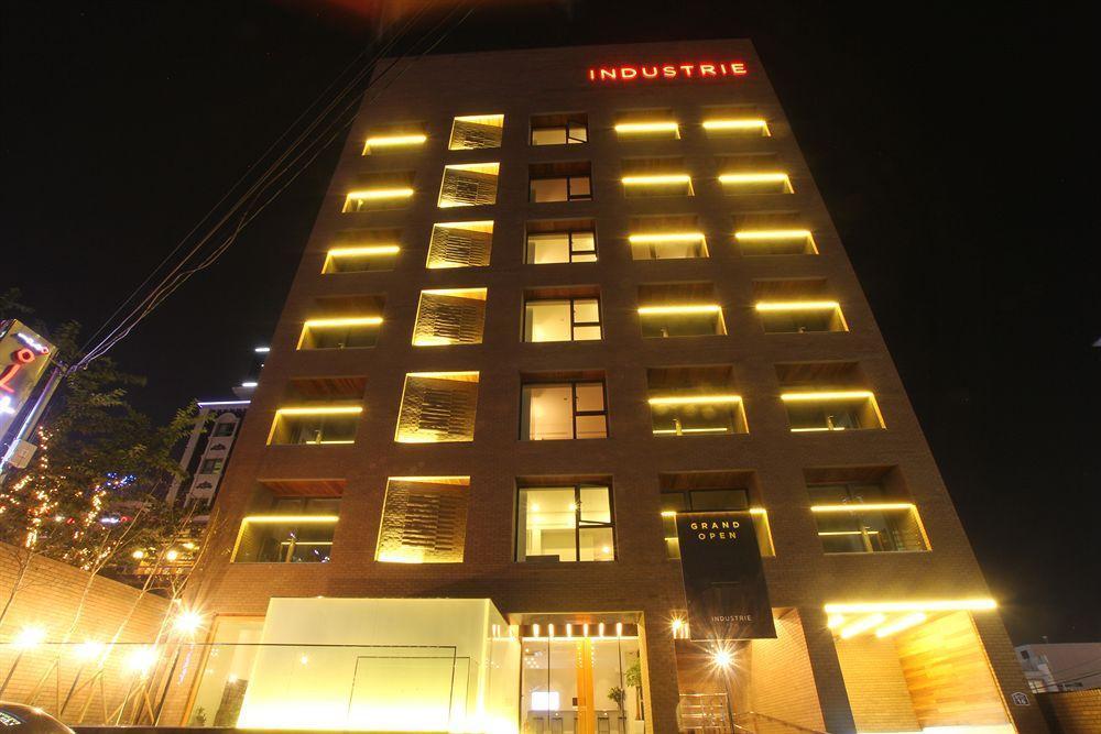 Industrie Business Hotel Busan Eksteriør billede